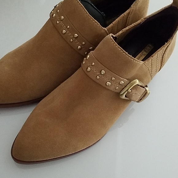 NWT Bcbgeneration Loela Leather Ankle Boot - Picture 6 of 7